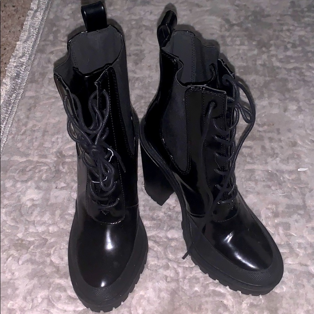 ASOS Ellen chunky lace up ankle boots in black